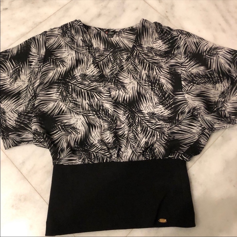 Guess VNeck Blouse